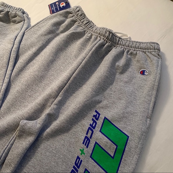 One Of A Kind Champions Sweats 💚 - Picture 2 of 3